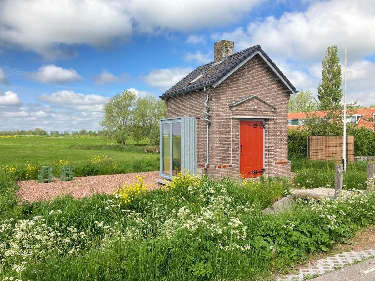 Tiny House Van Hoogspanning Naar Ontspanning Wirdum エクステリア 写真